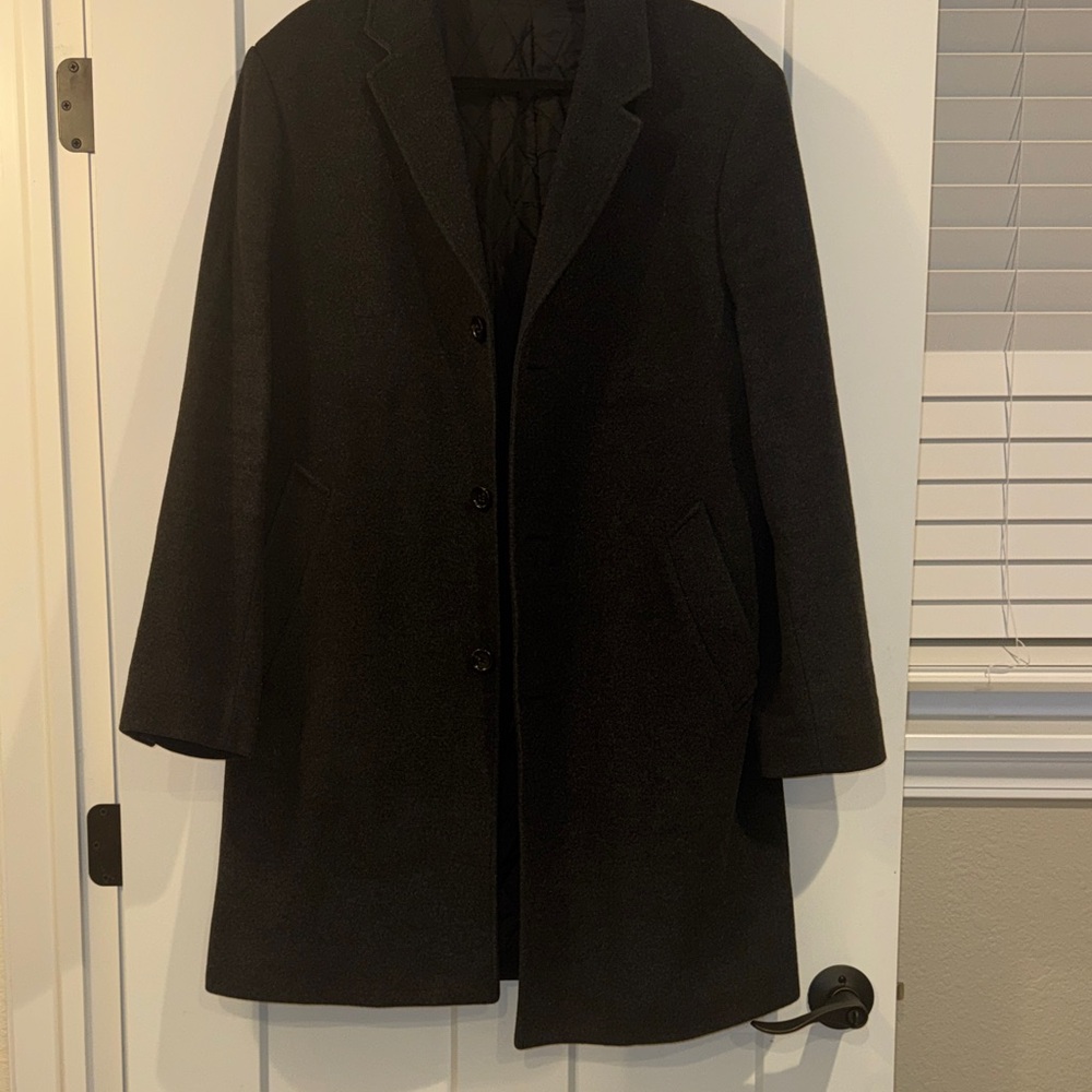 J. Crew Ludlow - Dark Gray Men’s Wool & Cashmere Top Coat with PrimaLoft.